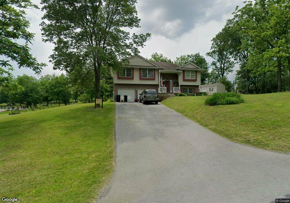 7894 7th St, Slatington, PA 18080 - photo 1