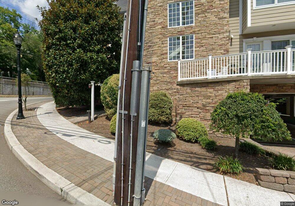 44A River Edge Rd, River Edge, NJ 07661 - photo 1