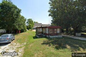 614 Kentucky St, Louisiana, MO 63353