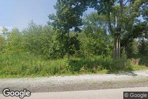 110 Old School Rd, Libertyville, IL 60048