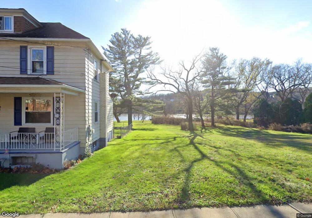 318 Canal St, Nanticoke, PA 18634 - photo 1