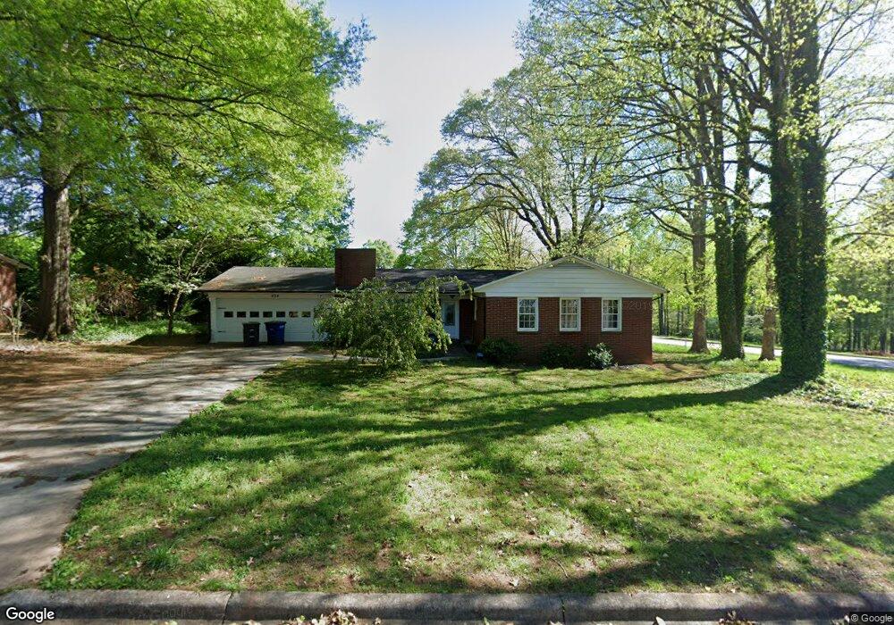 404 Virginia Ave, Statesville, NC 28677 - photo 1