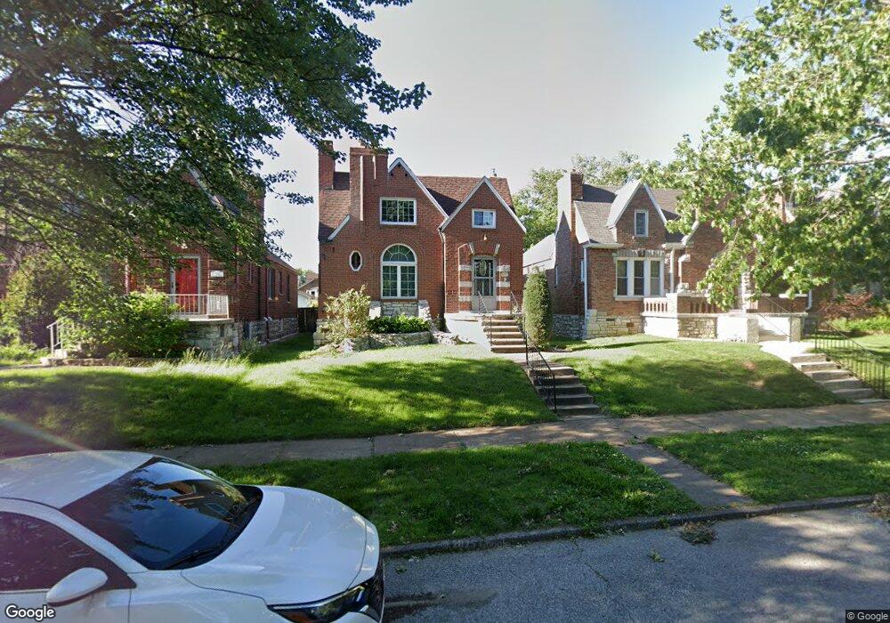 5241 Winona Ave, Saint Louis, MO 63109 - photo 1