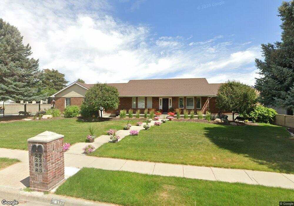 2288 W Williamsburg Cir, West Jordan, UT 84088 - photo 1