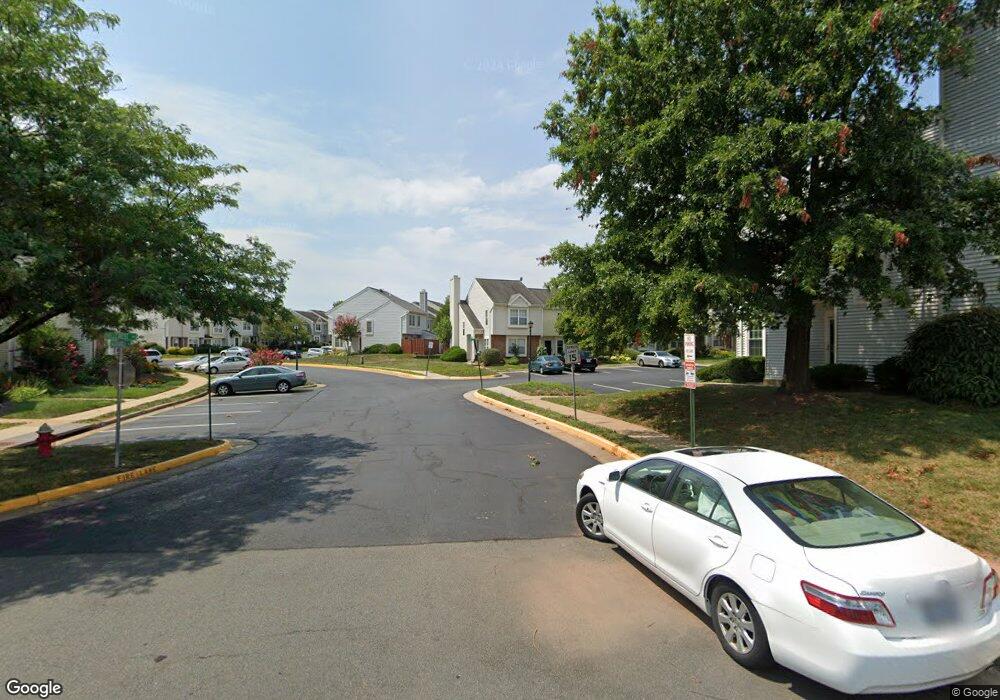 46713 Atwood Square unit 105, Sterling, VA 20164 - photo 1