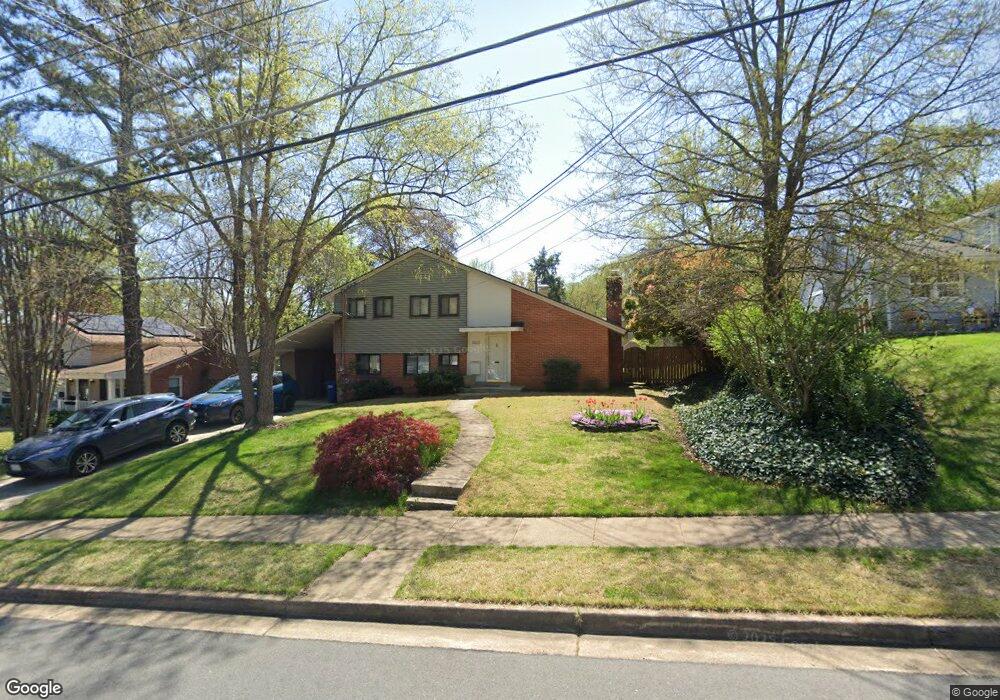 1405 Wake Forest Dr, Alexandria, VA 22307 - photo 1