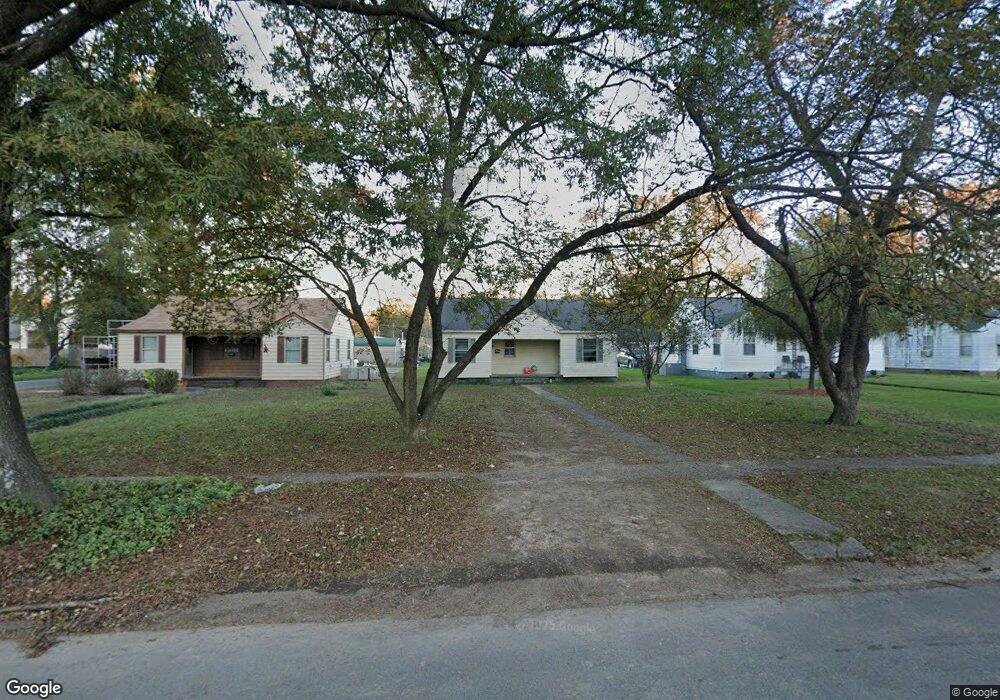 1303 S Maple St, Stuttgart, AR 72160 - photo 1