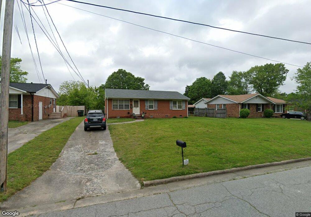 2714 Janice Dr, High Point, NC 27263 - photo 1