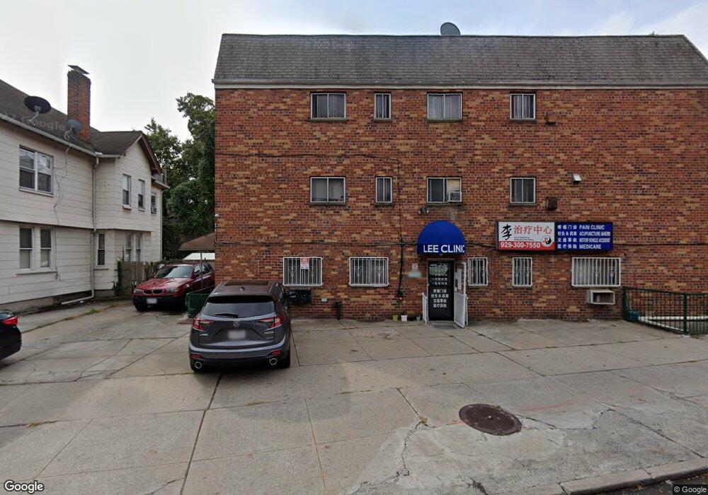 4176 Parsons Blvd, Flushing, NY 11355 - photo 1