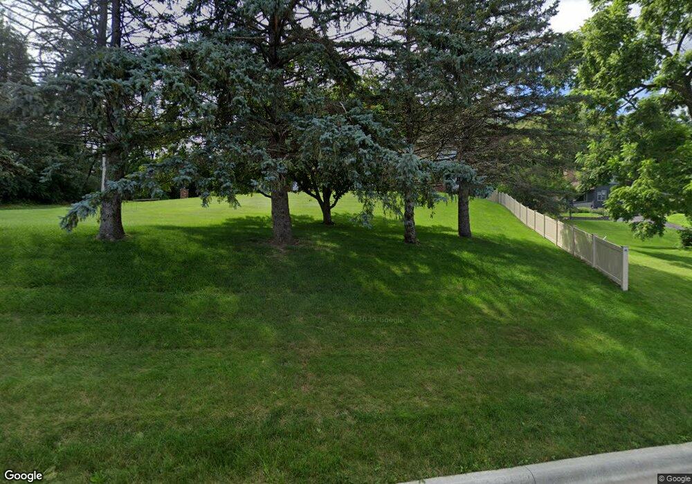 715 N 4th St, La Crescent, MN 55947 - photo 1