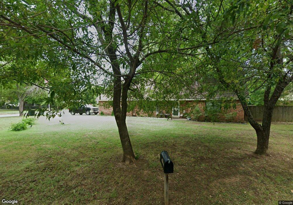 902 S Florence Ave, Claremore, OK 74017 - photo 1