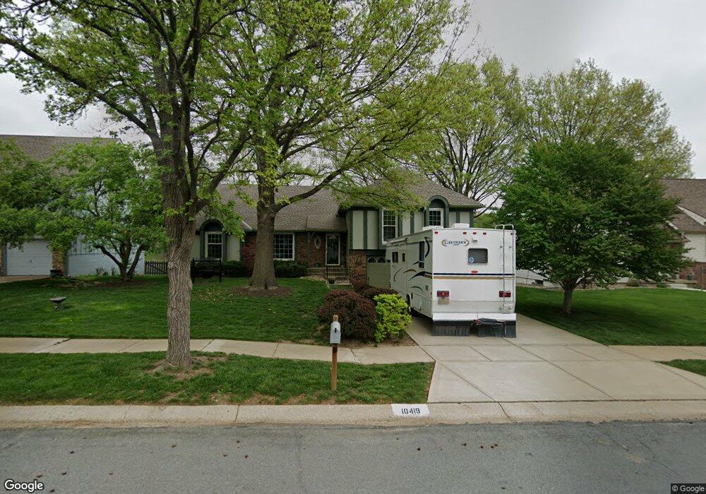 10419 Bradshaw St, Lenexa, KS 66215 - photo 1