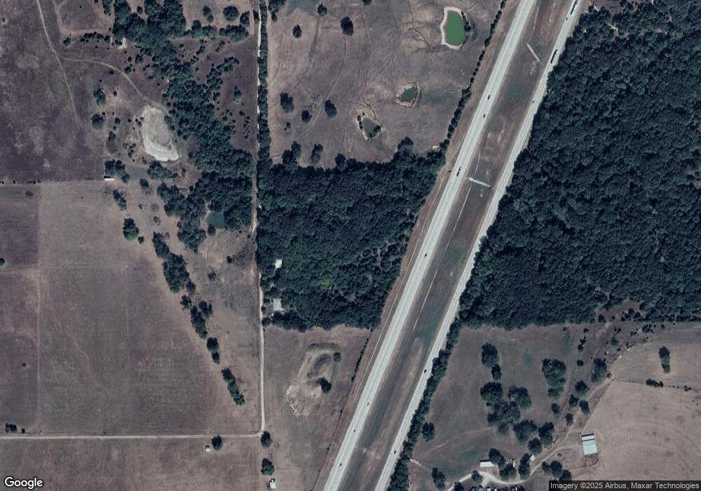 1432 S Watertower Ln, Caddo, OK 74729 - photo 1