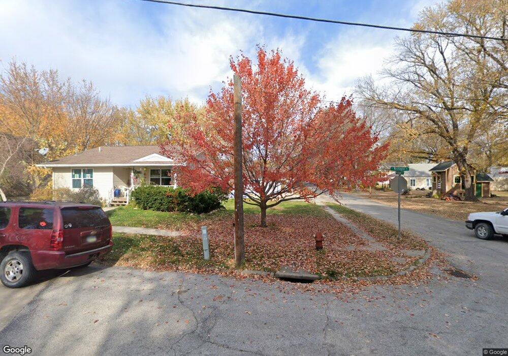 406 S Mathew St, Shenandoah, IA 51601 - photo 1