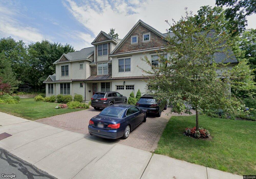 8 Rice St unit 8, Wellesley Hills, MA 02481 - photo 1