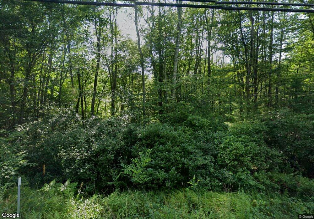 399 Mammoth Rd, Londonderry, NH 03053 - photo 1