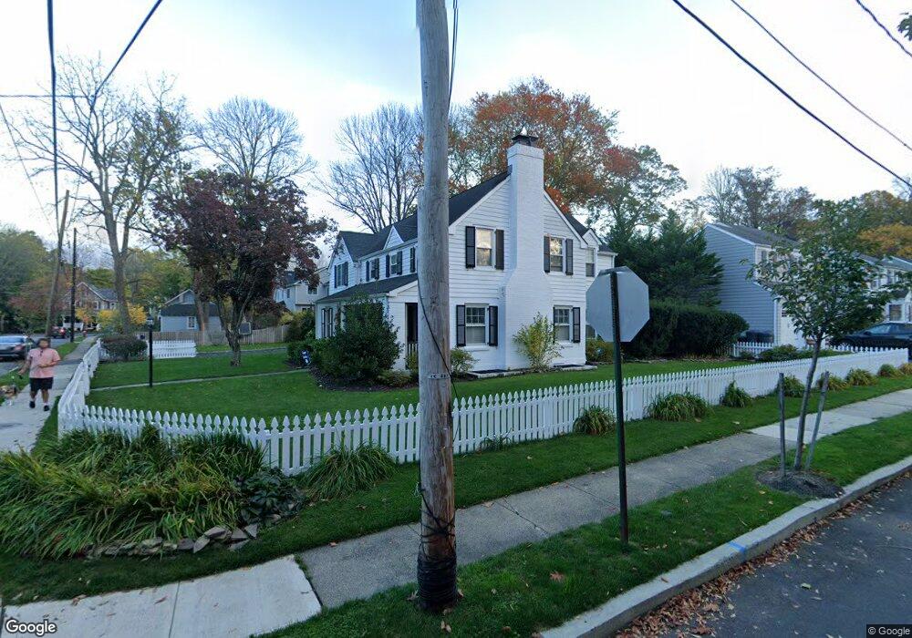 72 N Summit Ave, Chatham, NJ 07928 - photo 1