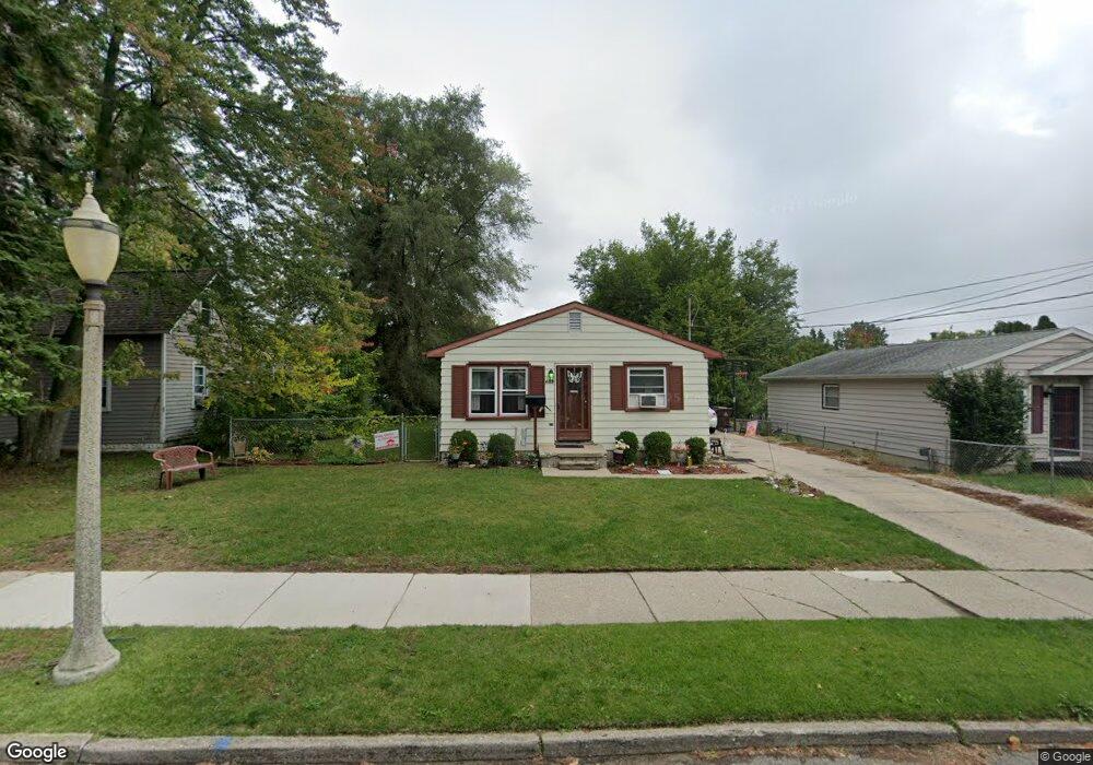 609 Julia St, Lansing, MI 48910 - photo 1