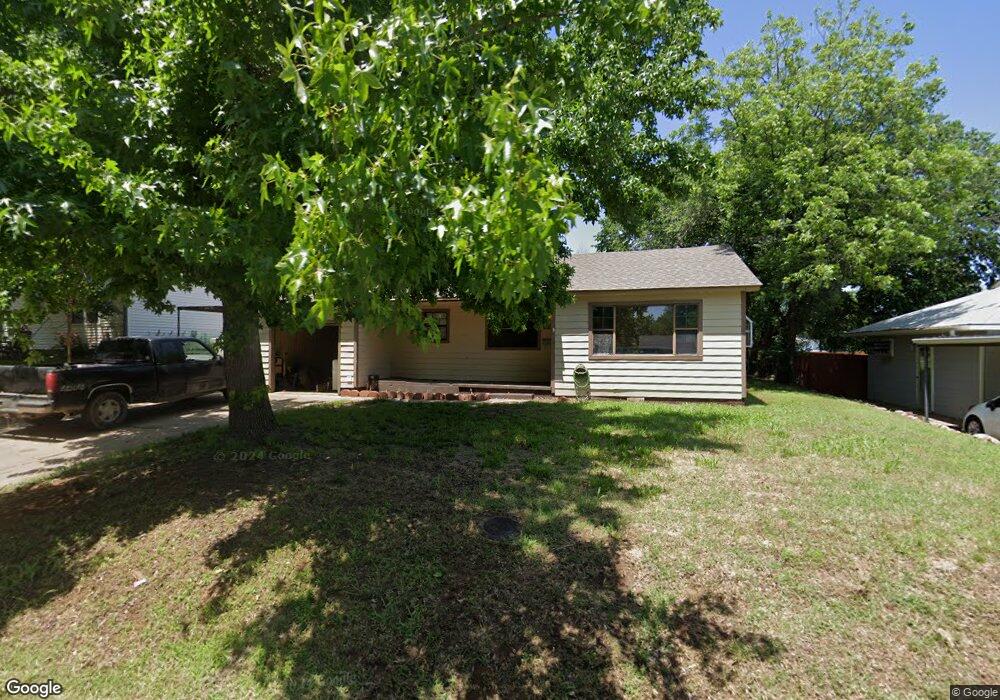 924 E 4th St, Cushing, OK 74023 - photo 1