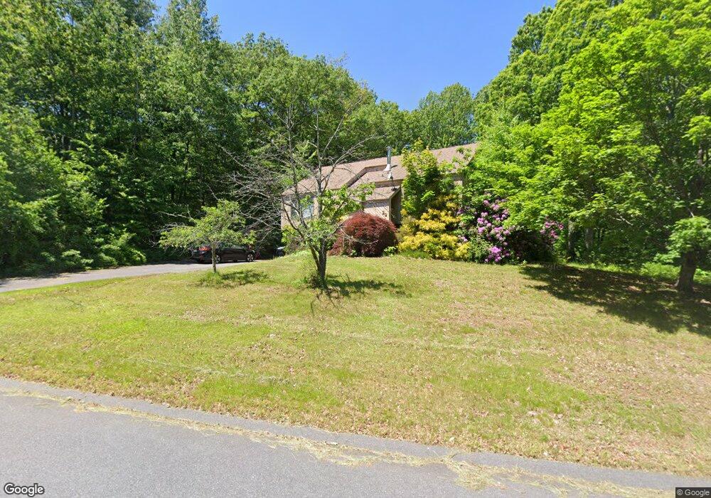 29 Redfield Cir, Derry, NH 03038 - photo 1