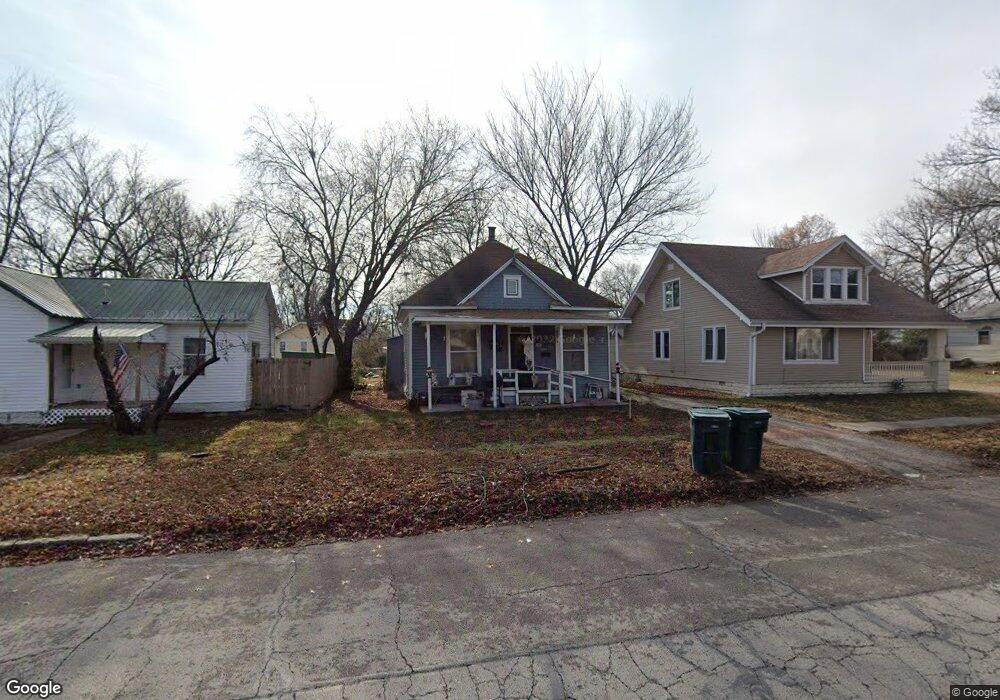 1404 Appleton Ave, Parsons, KS 67357 - photo 1