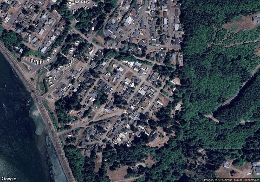 2250 Fleming Ave W, Tillamook, OR 97141 - photo 1