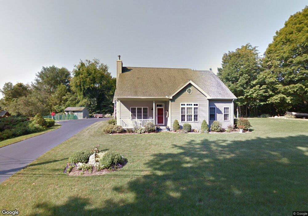 888 Lake Dr, Guilford, CT 06437 - photo 1