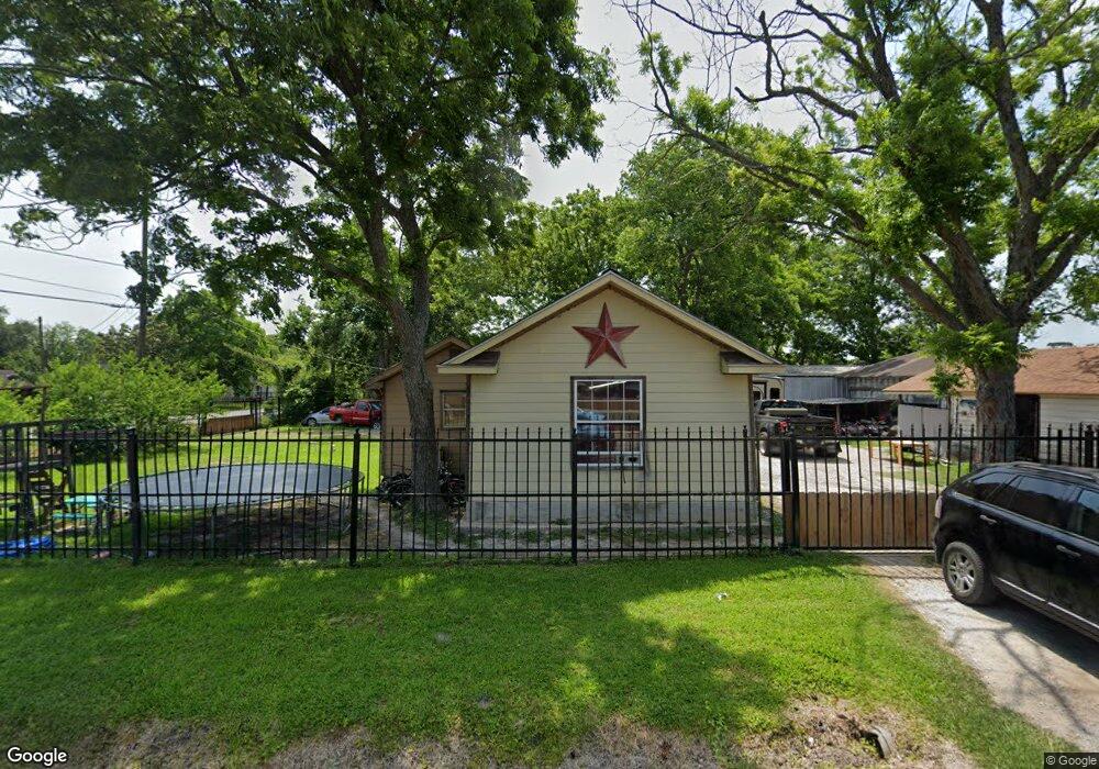 4933 Cedar Hill Ln, Houston, TX 77093 - photo 1