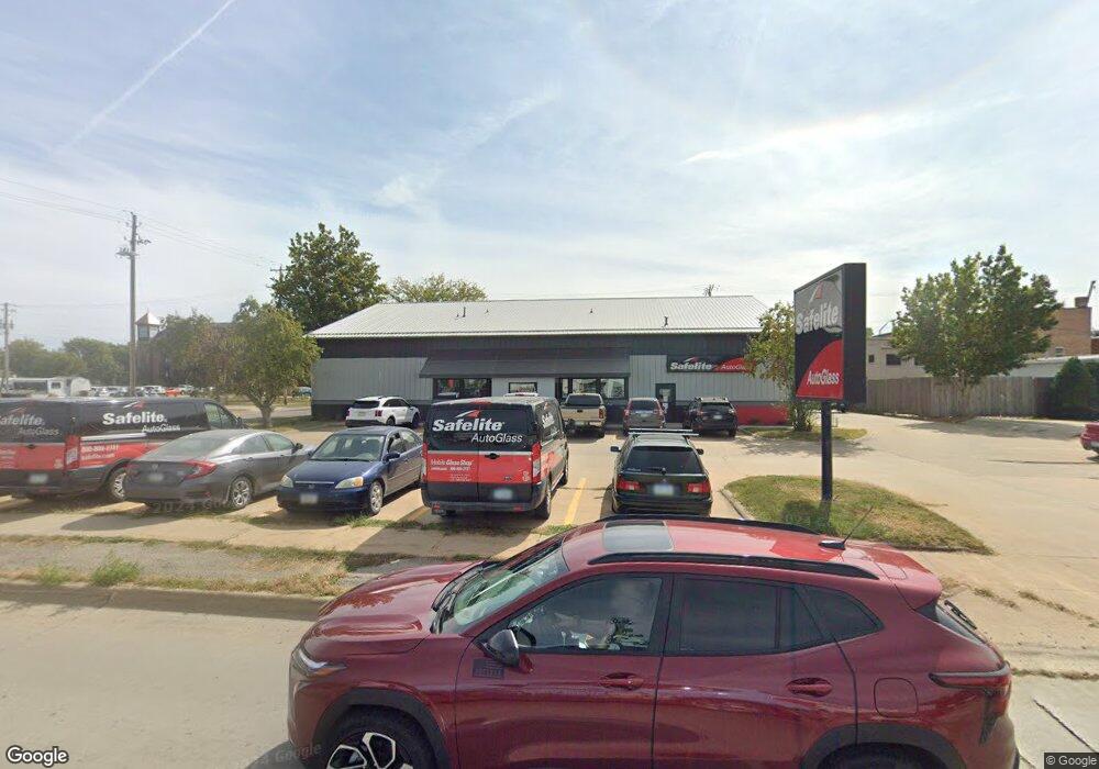 425 8th Ave SE, Cedar Rapids, IA 52401 - photo 1