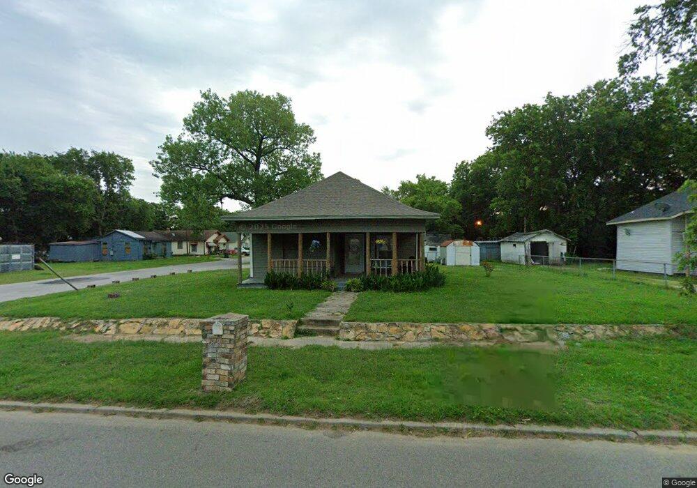 820 A St NE, Ardmore, OK 73401 - photo 1