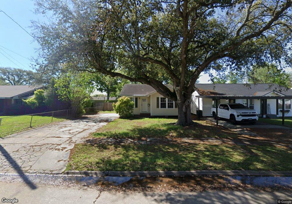 213 Brundrette St, Lake Charles, LA 70605 - photo 1