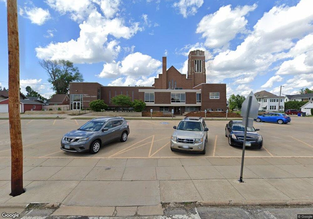 1363 1st Ave SW, Cedar Rapids, IA 52405 - photo 1