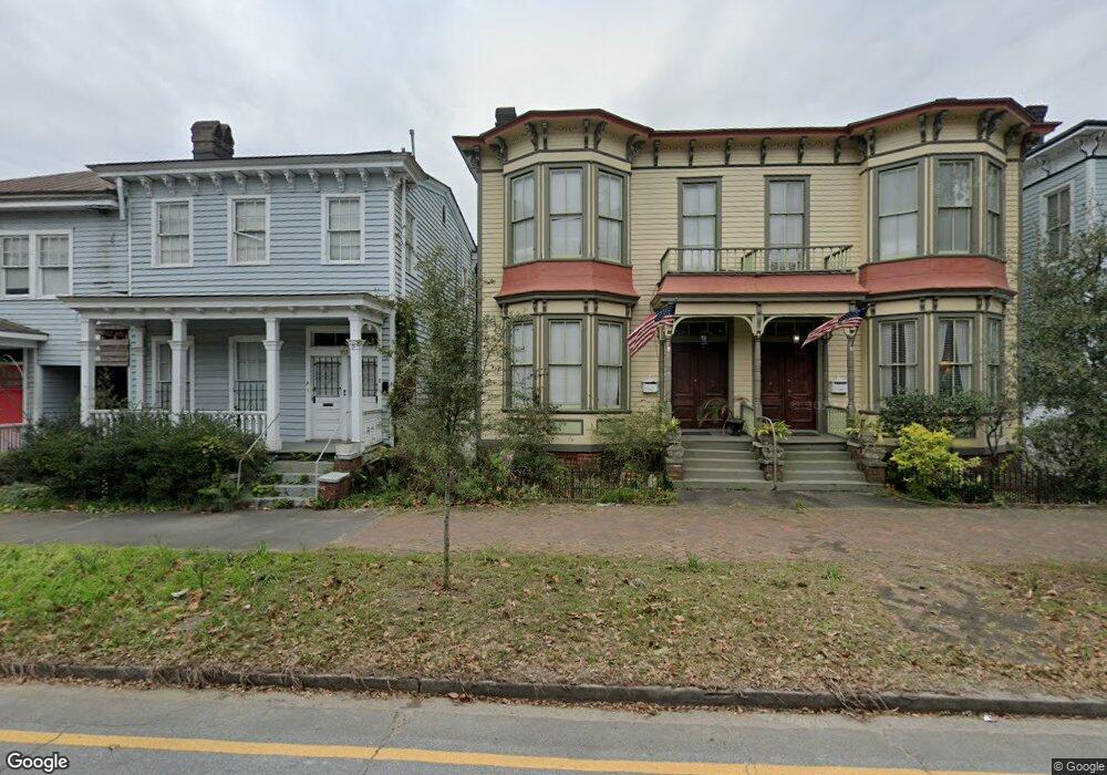 211 E Henry St, Savannah, GA 31401 - photo 1