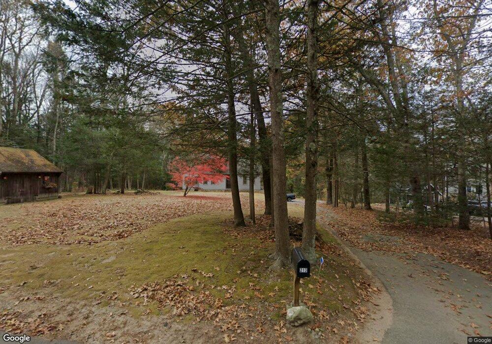 213 N Moodus Rd, Moodus, CT 06469 - photo 1