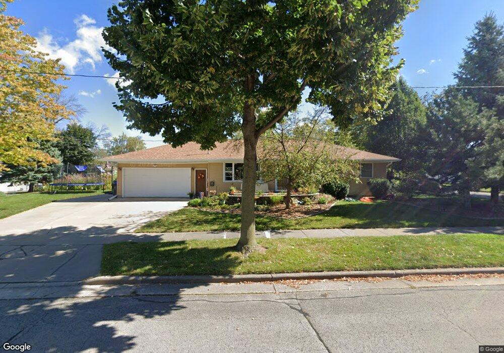 1824 N Elinor St, Appleton, WI 54914 - photo 1