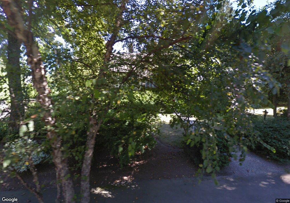 35 Spooner Rd, Chestnut Hill, MA 02467 - photo 1