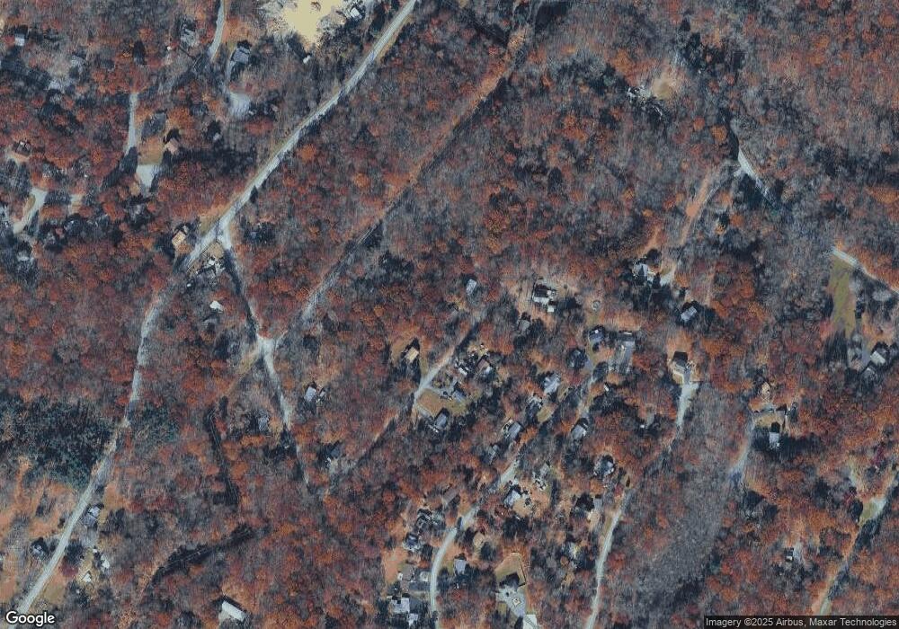 231 Saturn Dr, Bushkill, PA 18324 - photo 1