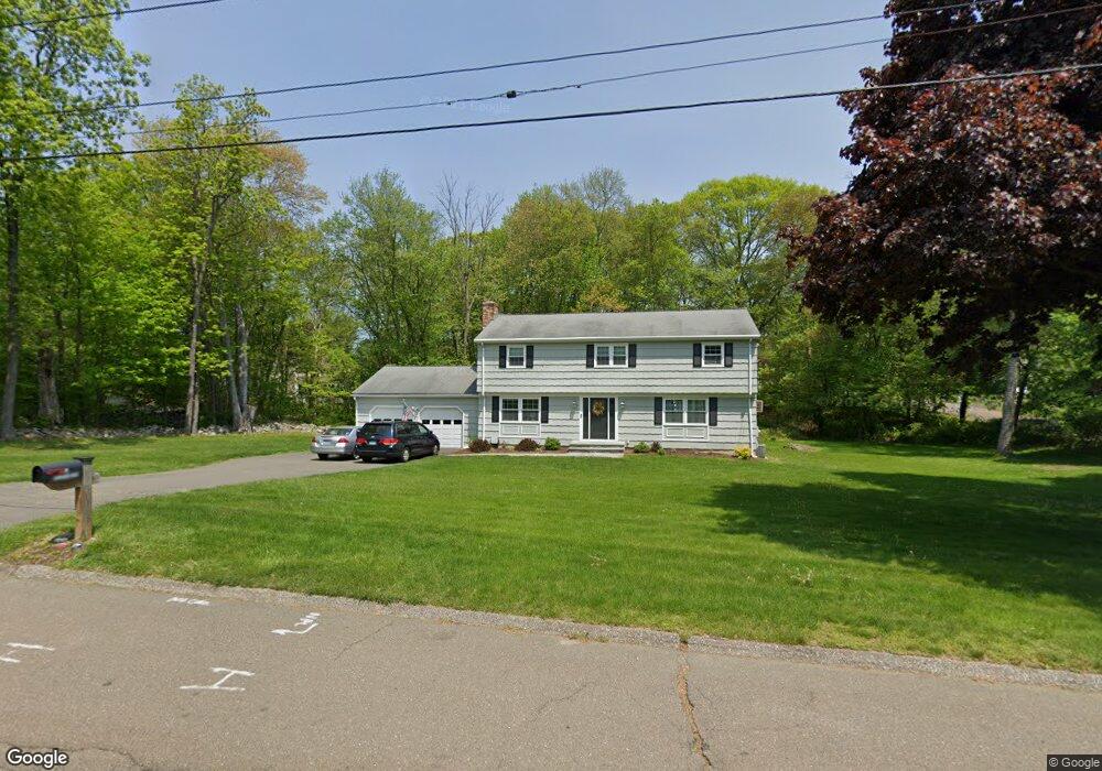 32 Captains Walk, Trumbull, CT 06611 - photo 1