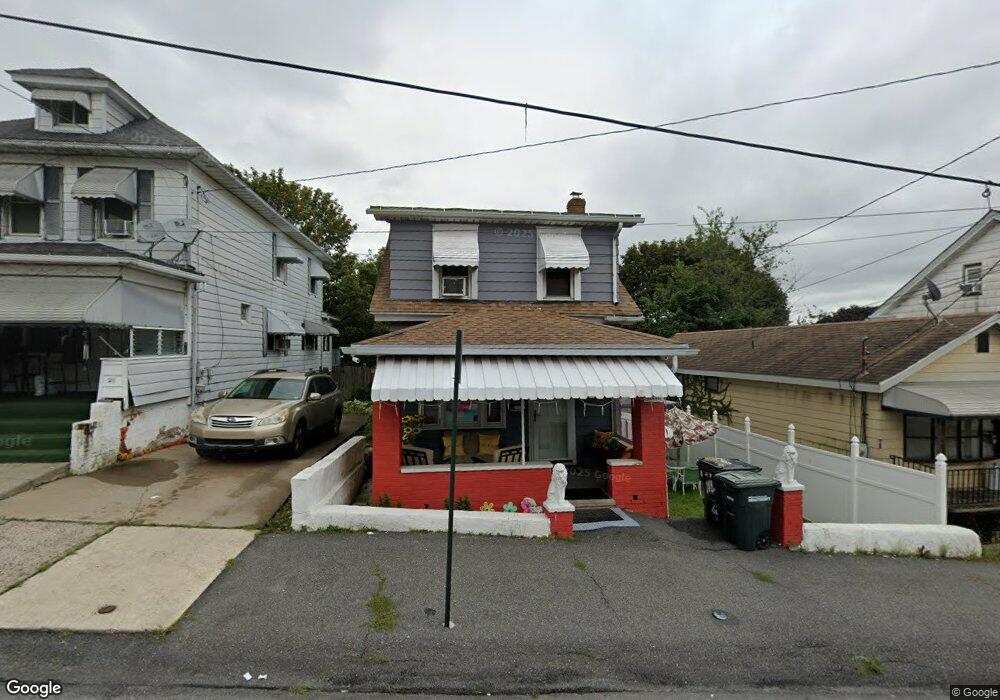 629 Hayes St, Hazleton, PA 18201 - photo 1