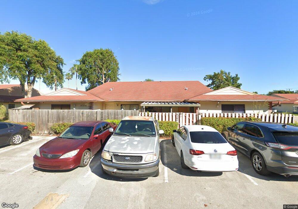 4304 Woodstock Dr, West Palm Beach, FL 33409 - photo 1