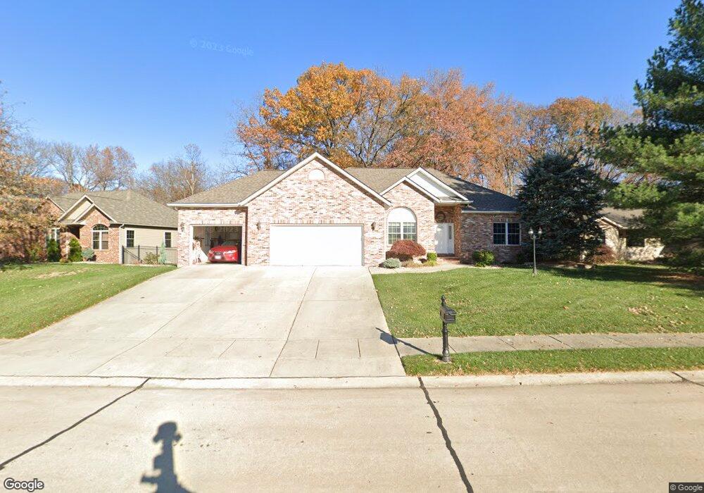 700 Birch Ln, Maryville, IL 62062 - photo 1