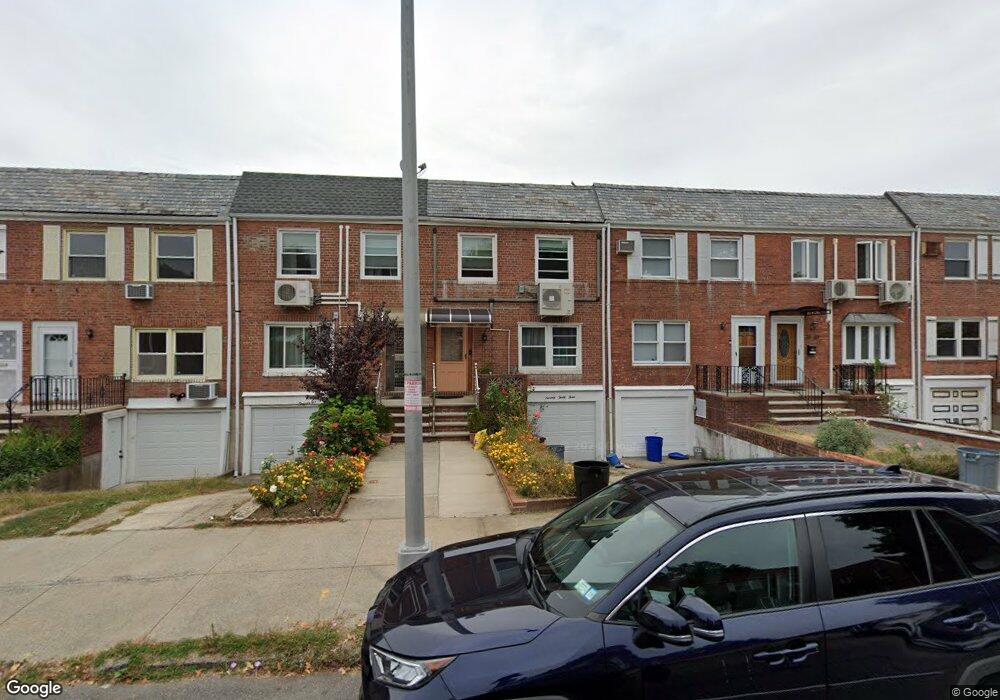 7031 174th St, Fresh Meadows, NY 11365 - photo 1