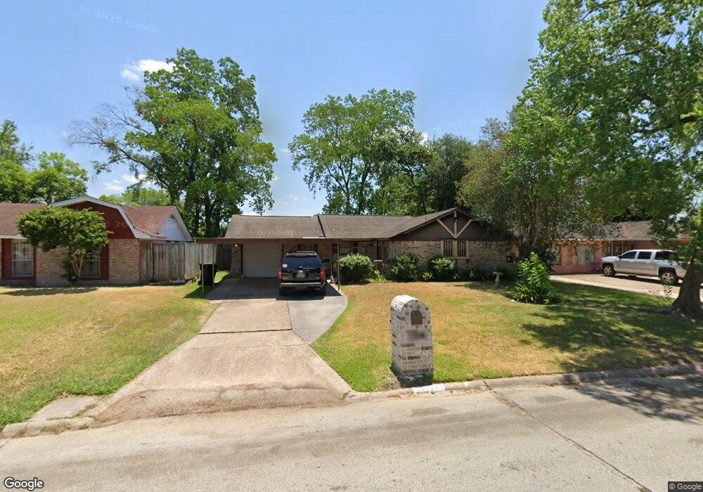 8834 Rutherford Ln, Houston, TX 77088 - photo 1