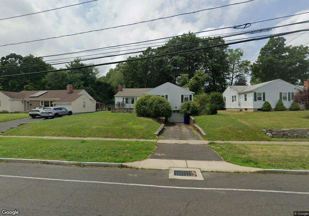 93 King Philip Dr, West Hartford, CT 06117 - photo 1