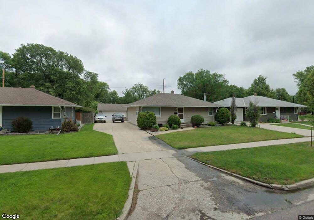 305 23rd Ave N, Fargo, ND 58102 - photo 1