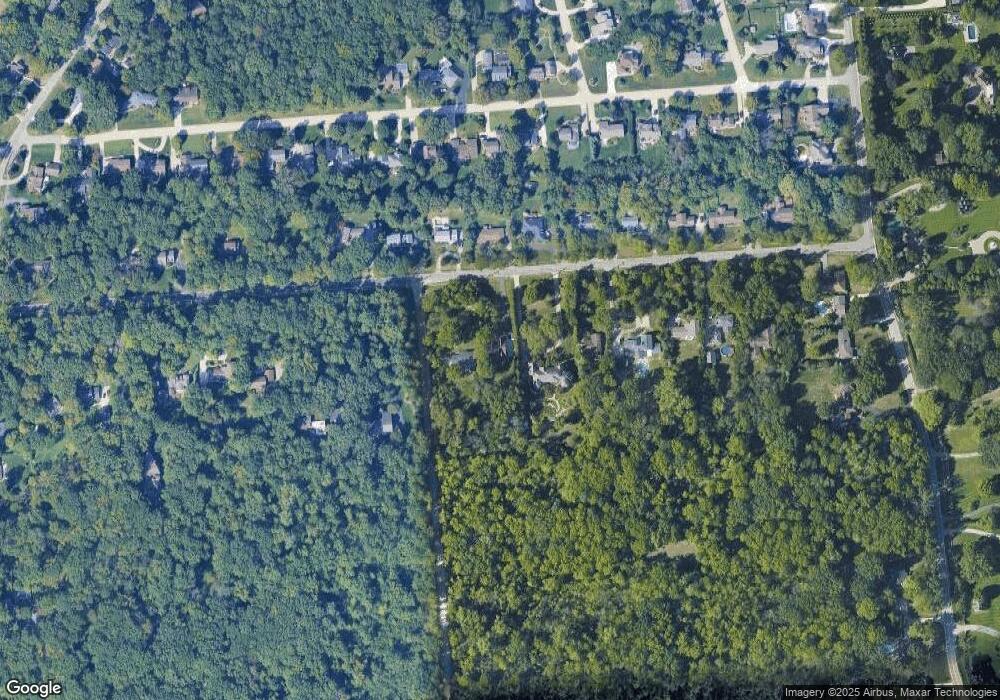 8571 Bridge Rd, Grosse Ile, MI 48138 - photo 1