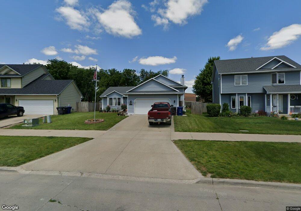 2236 Riverwoods Ave, Des Moines, IA 50320 - photo 1