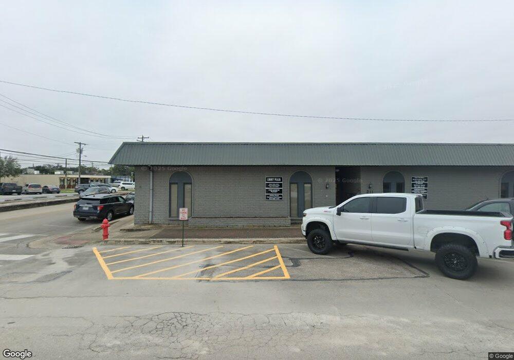 211 W Sealy St unit 2, Alvin, TX 77511 - photo 1