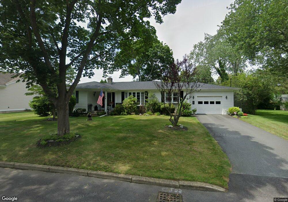 35 Terrace Dr, Bristol, RI 02809 - photo 1