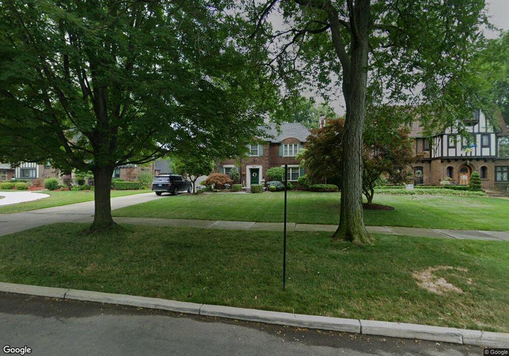 912 Balfour St, Grosse Pointe Park, MI 48230 - photo 1